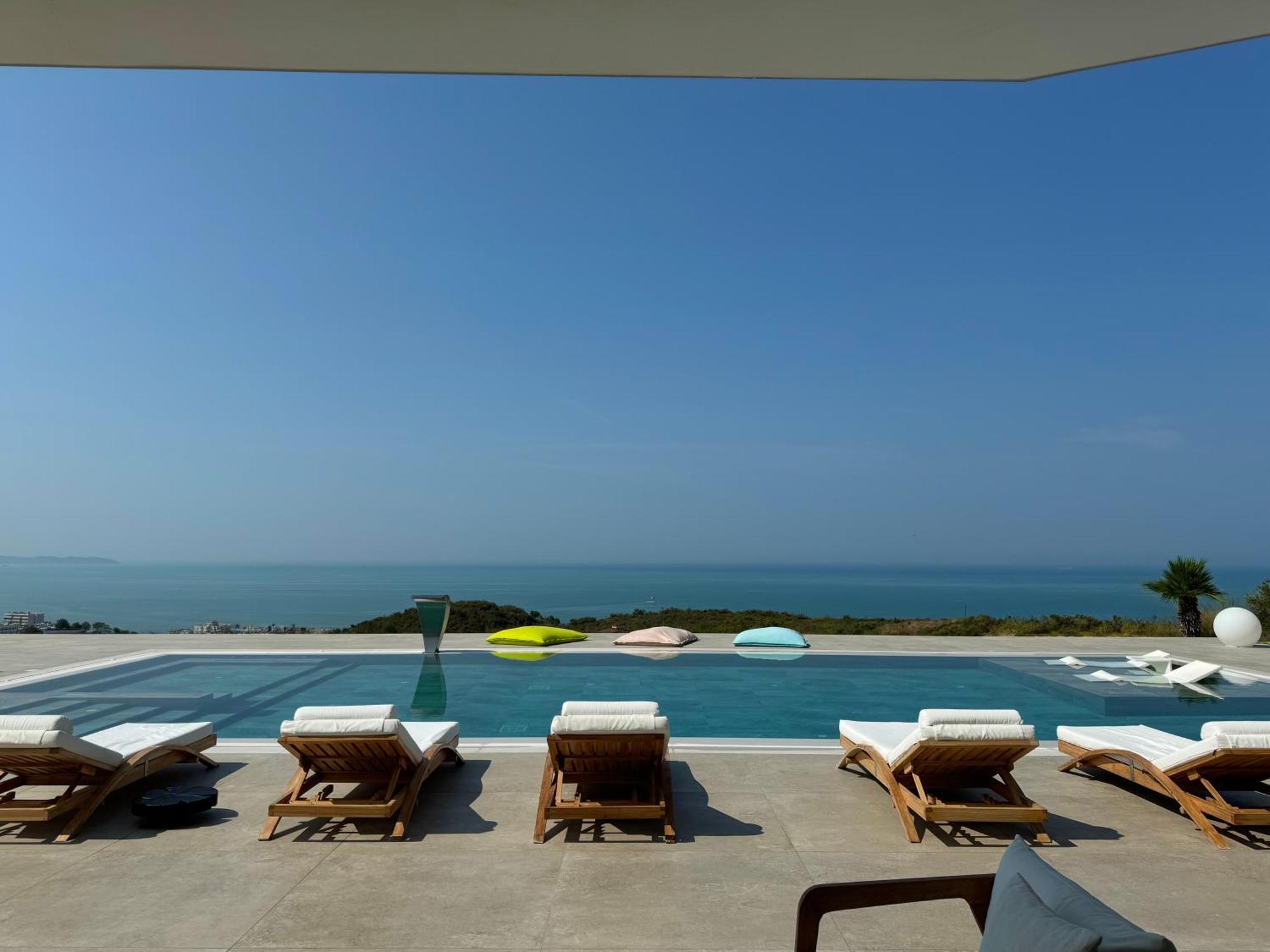 Villa Esmi Durres Kryemedhej ภายนอก รูปภาพ