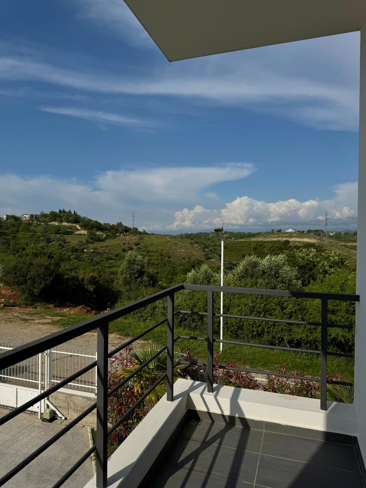 Villa Esmi Durres Kryemedhej ภายนอก รูปภาพ
