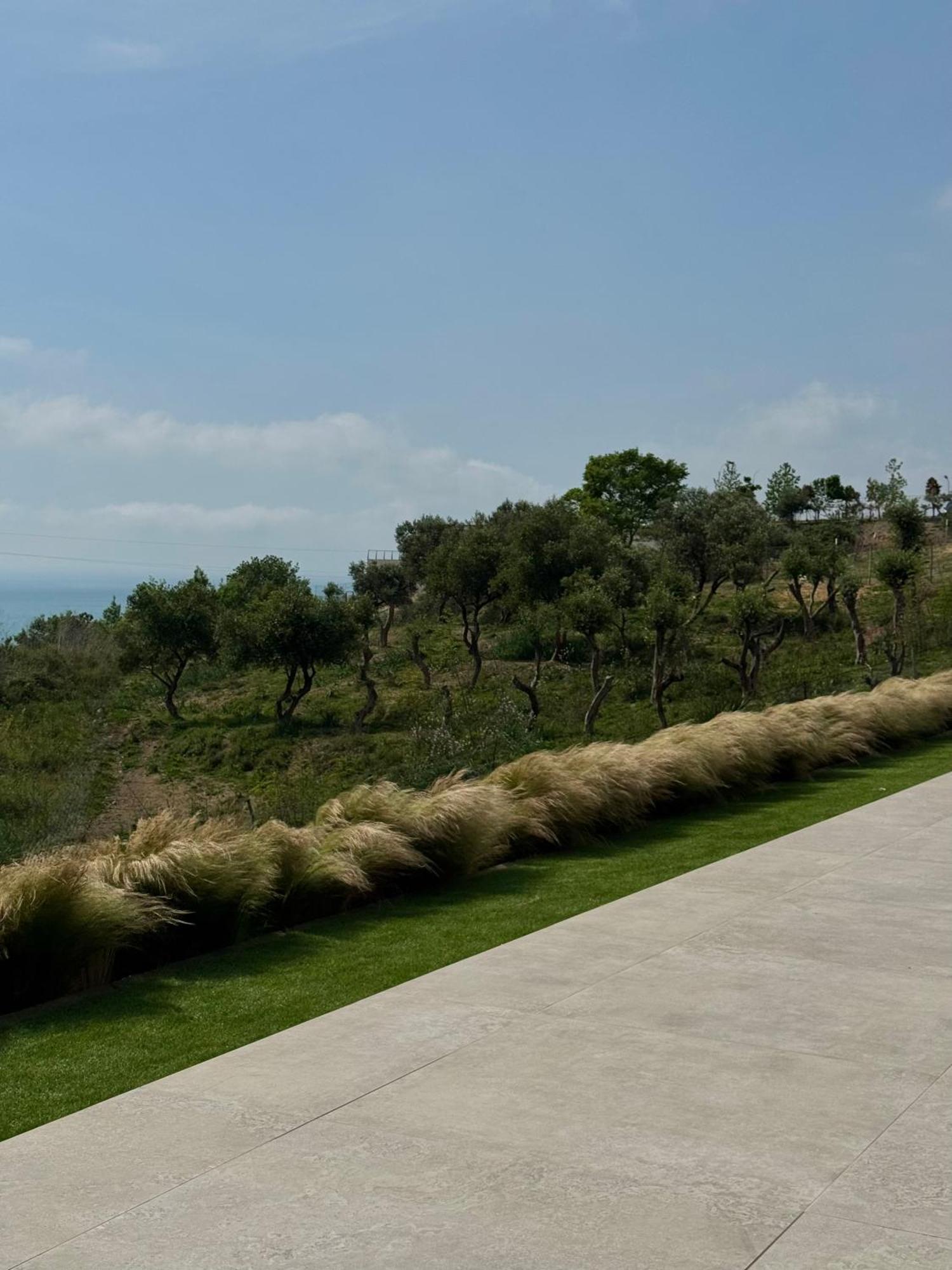 Villa Esmi Durres Kryemedhej ภายนอก รูปภาพ