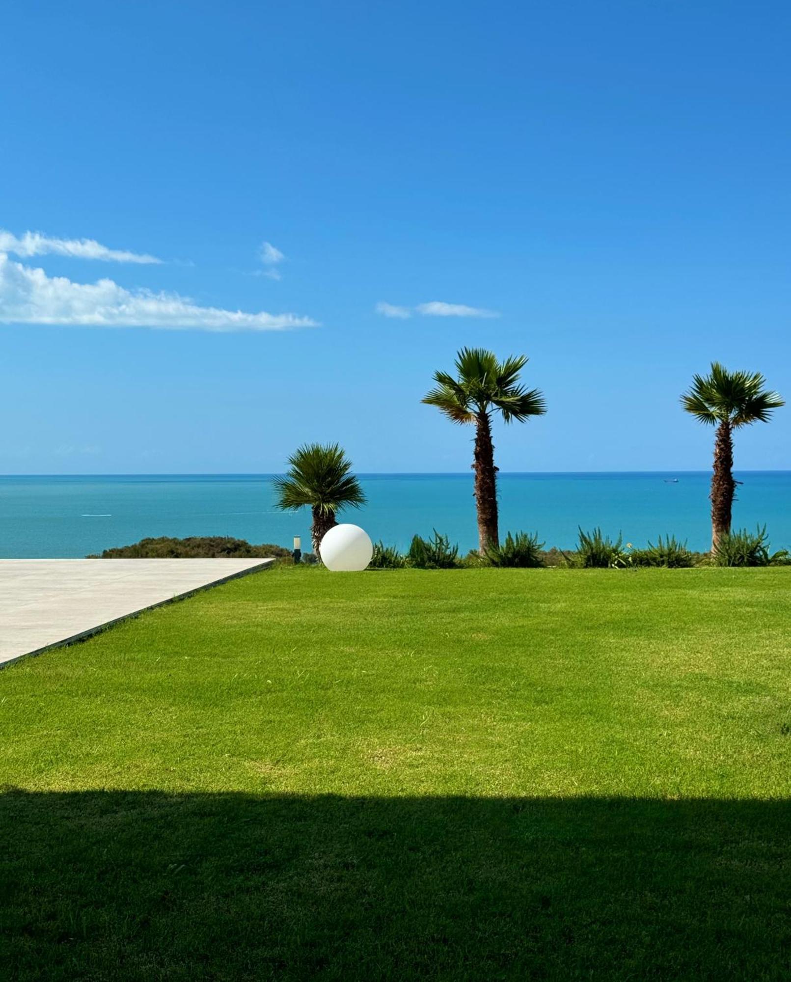 Villa Esmi Durres Kryemedhej ภายนอก รูปภาพ